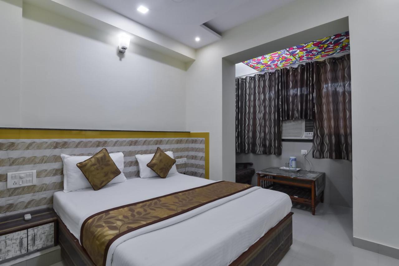 Hotel Aroma- Dadar Mumbai Exterior foto