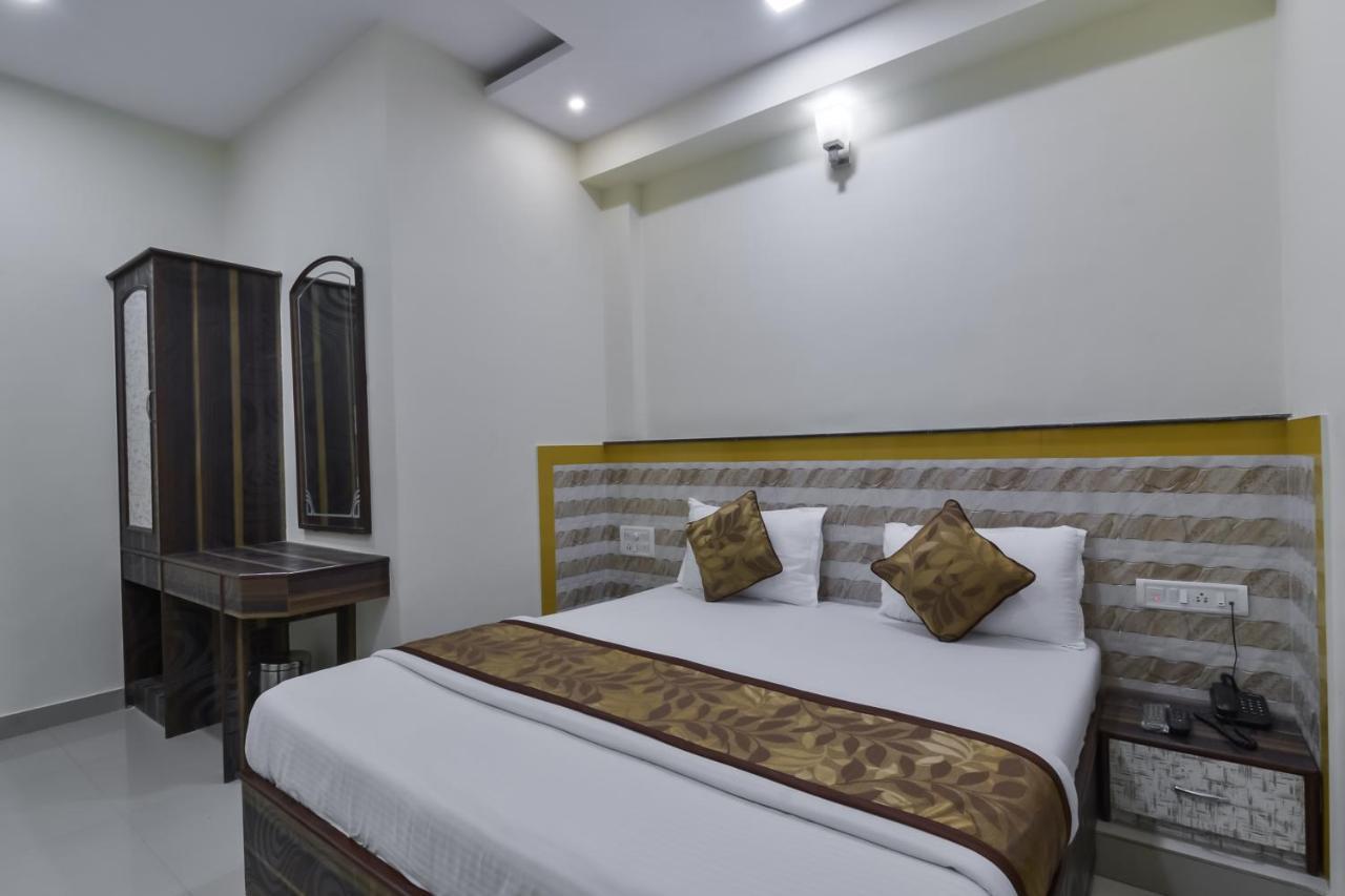 Hotel Aroma- Dadar Mumbai Exterior foto