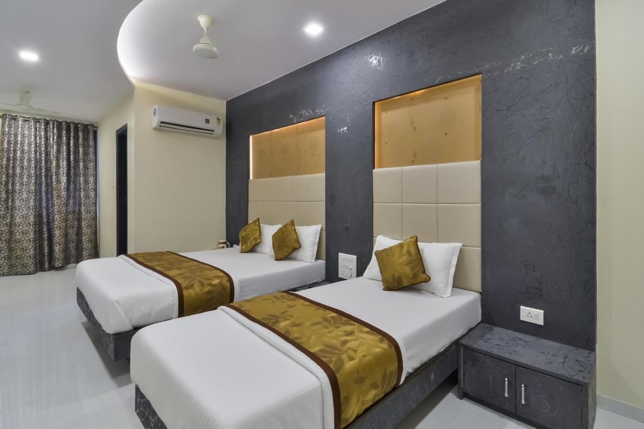 Hotel Aroma- Dadar Mumbai Exterior foto
