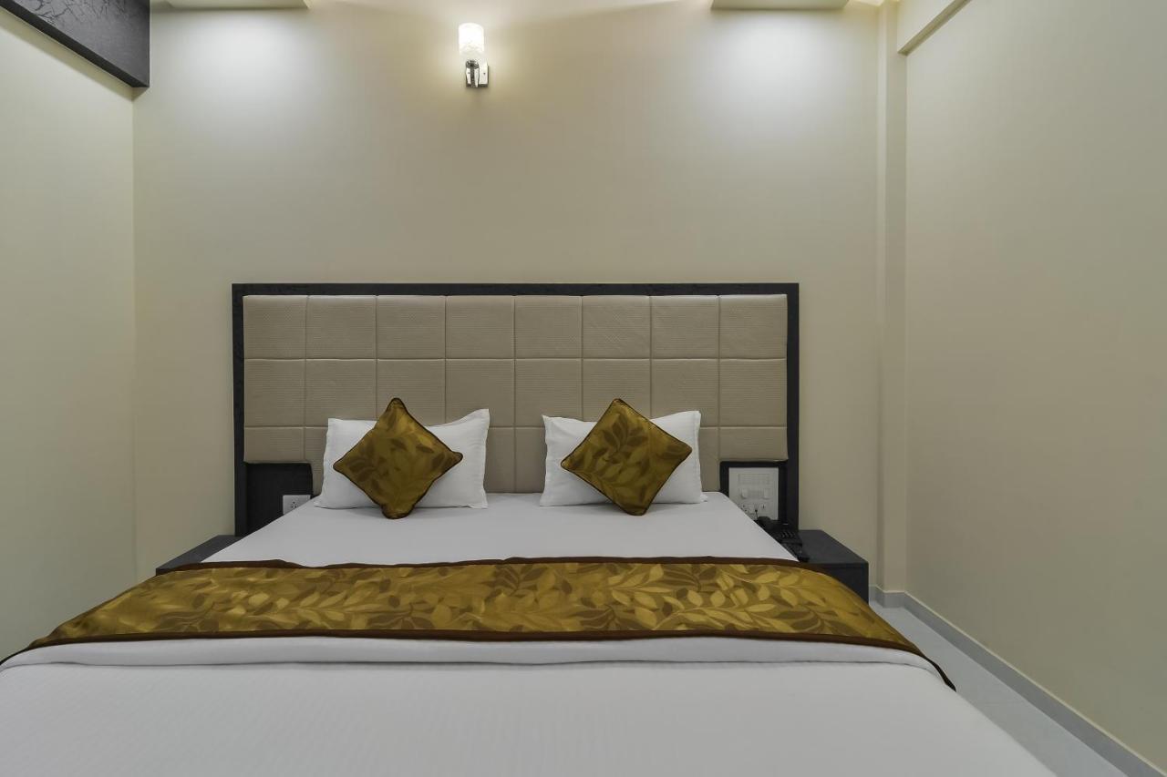 Hotel Aroma- Dadar Mumbai Exterior foto